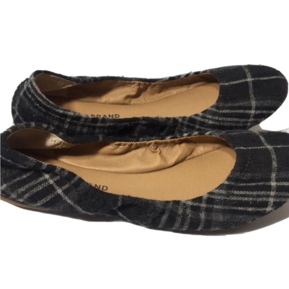 Lucky Brand Black Plaid Flats. Size 8.